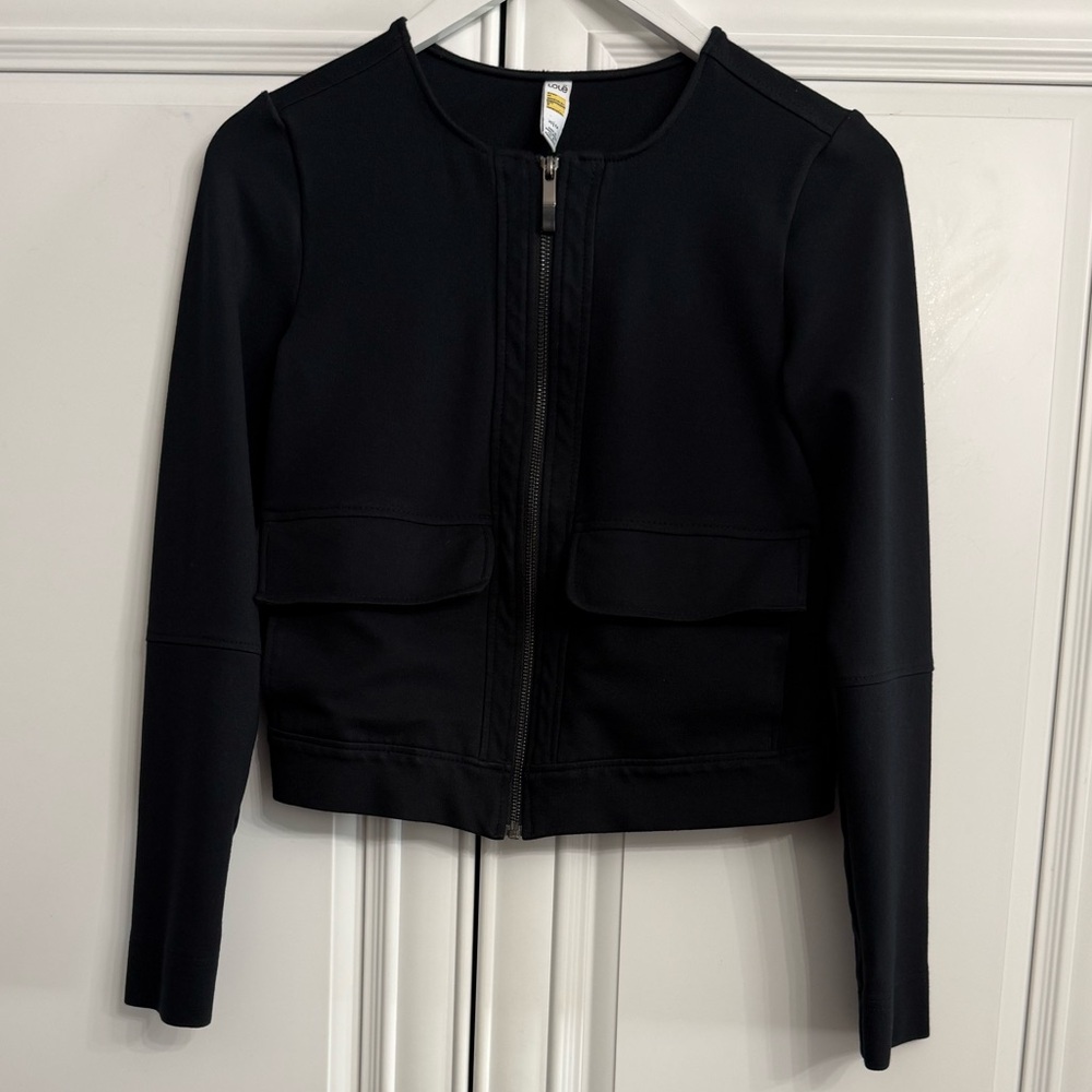 Lole Size XS Black Crew Neck Cropped Knit Bomber Jacket Zipper and Two Pockets